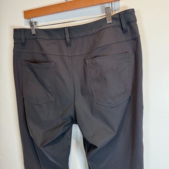 Lululemon Men's ABC Classic Fit 5 Pocket Pants Size 34 Obsidian Gray *FLAWS* - Picture 8 of 15